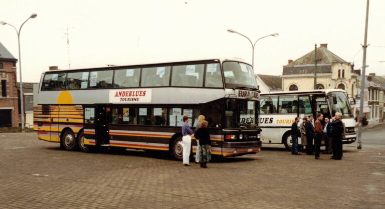 Deux autocars SETRA - 4 étoiles (****)